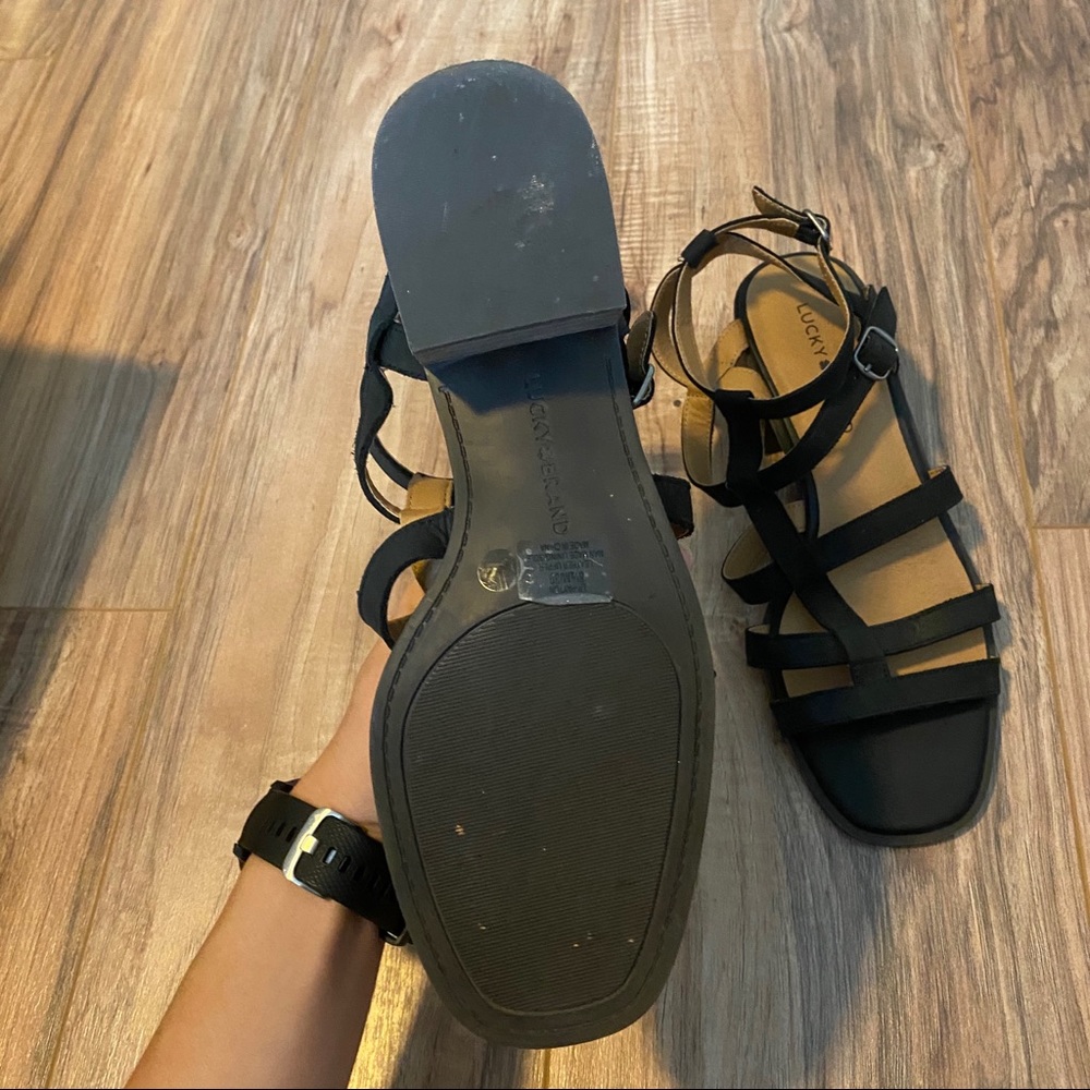 Lucky Brand Paytun Sandals - Picture 4 of 6